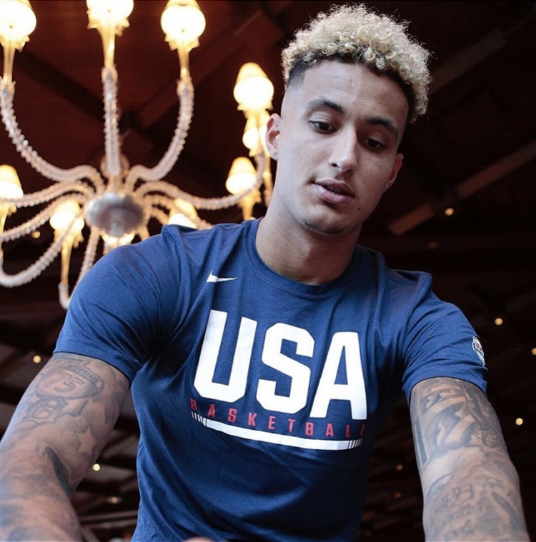 曼联接下来的英超五场大战：与切尔西、利物浦及其他竞争对手的赛程对比（曼联英超未来五战前瞻：与切尔西、利物浦及其余竞争对手的赛程对照）