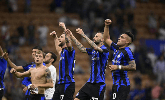 手感不佳！希罗半场11中2拿10分，正负值-14全场最低（状态低迷！希罗半场11投仅2中取10分，正负值-14全场垫底）