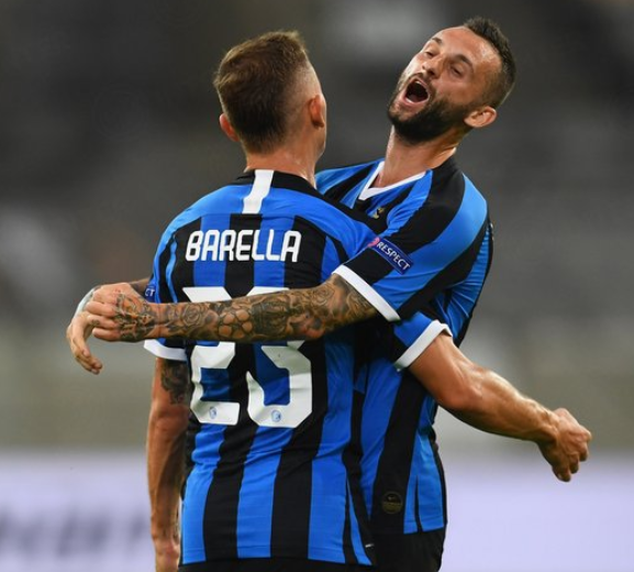 NBA半场：巴恩斯14分，马刺77-57领先鹈鹕（NBA半场战报：巴恩斯砍下14分，马刺77-57暂领先鹈鹕）