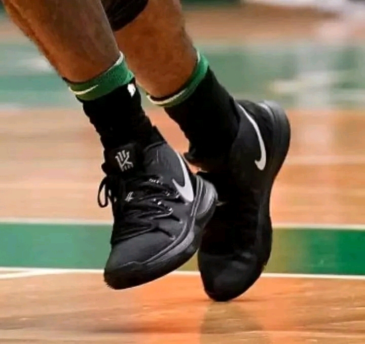 富保罗：湖人该建立热火那种严格文化，这跟迎合球星不矛盾（富保罗建议湖人打造热火式严苛文化，与照顾球星并不矛盾）