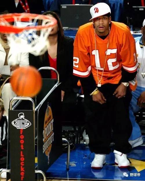 中国选手拿下世锦赛冠军（中国选手夺得世锦赛冠军）